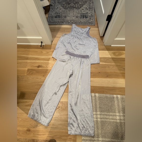 PJ Harlow Jolie pants (medium) and Laura top (small) - Picture 4 of 9